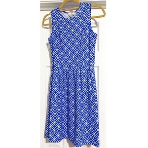 🆕 Jude Connally Sleeveless Blue & White Geometric Dress
